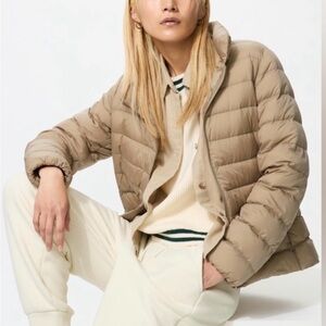 NWOT Uniqlo Women's Beige Puffer Jacket XS